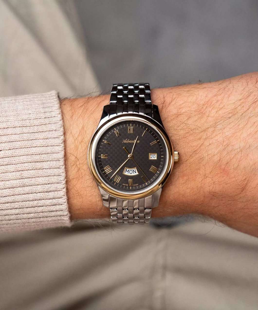 Adriatica A1025.2166Q мужские часы застежка крупным планом