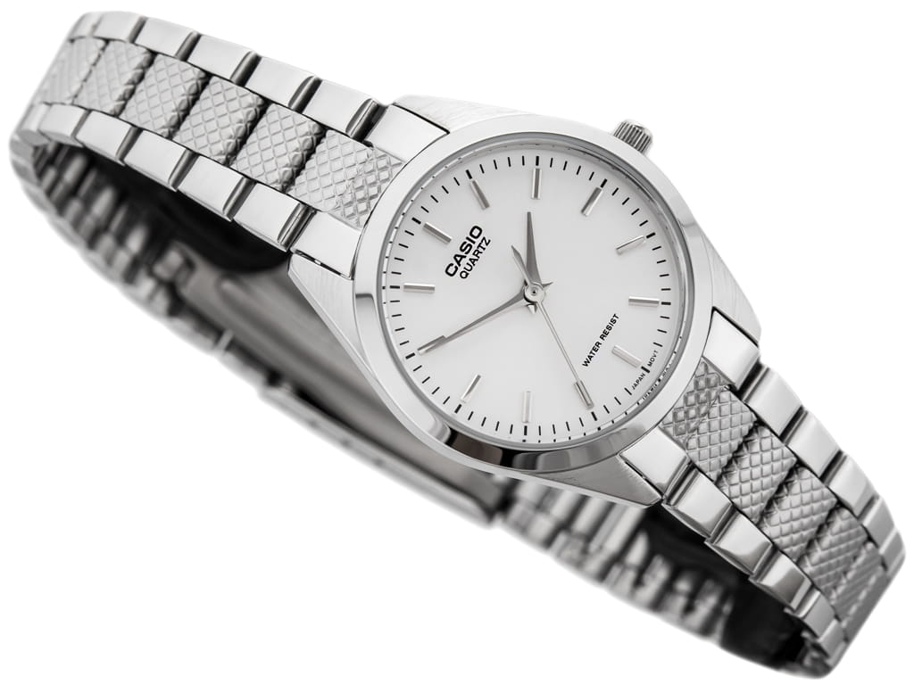 Casio Casio Collection LTP-1274D-7A  — детали корпуса и нержавеющая сталь