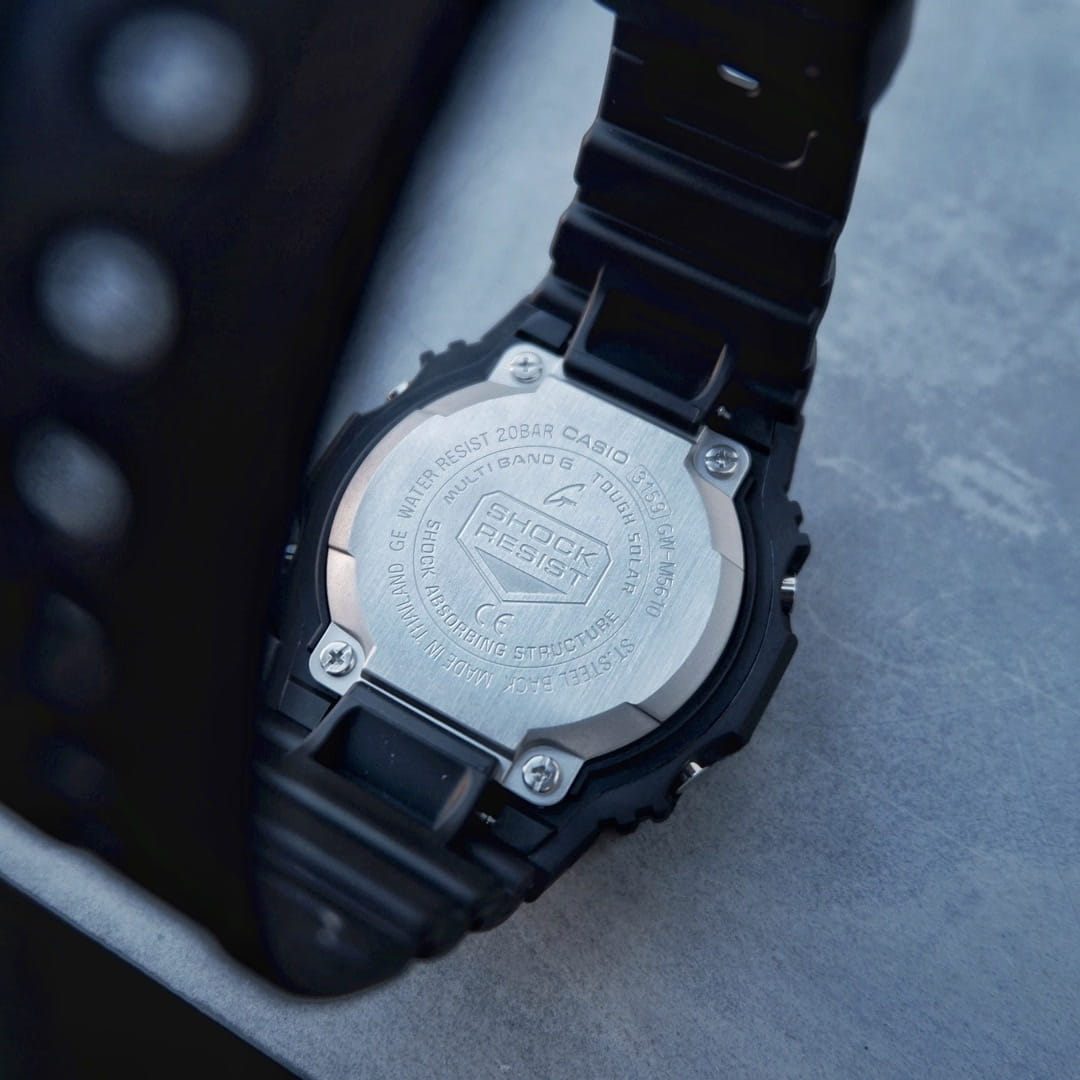 Casio Casio G-Shock GW-M5610U-1B мужские часы черный циферблат на запястье