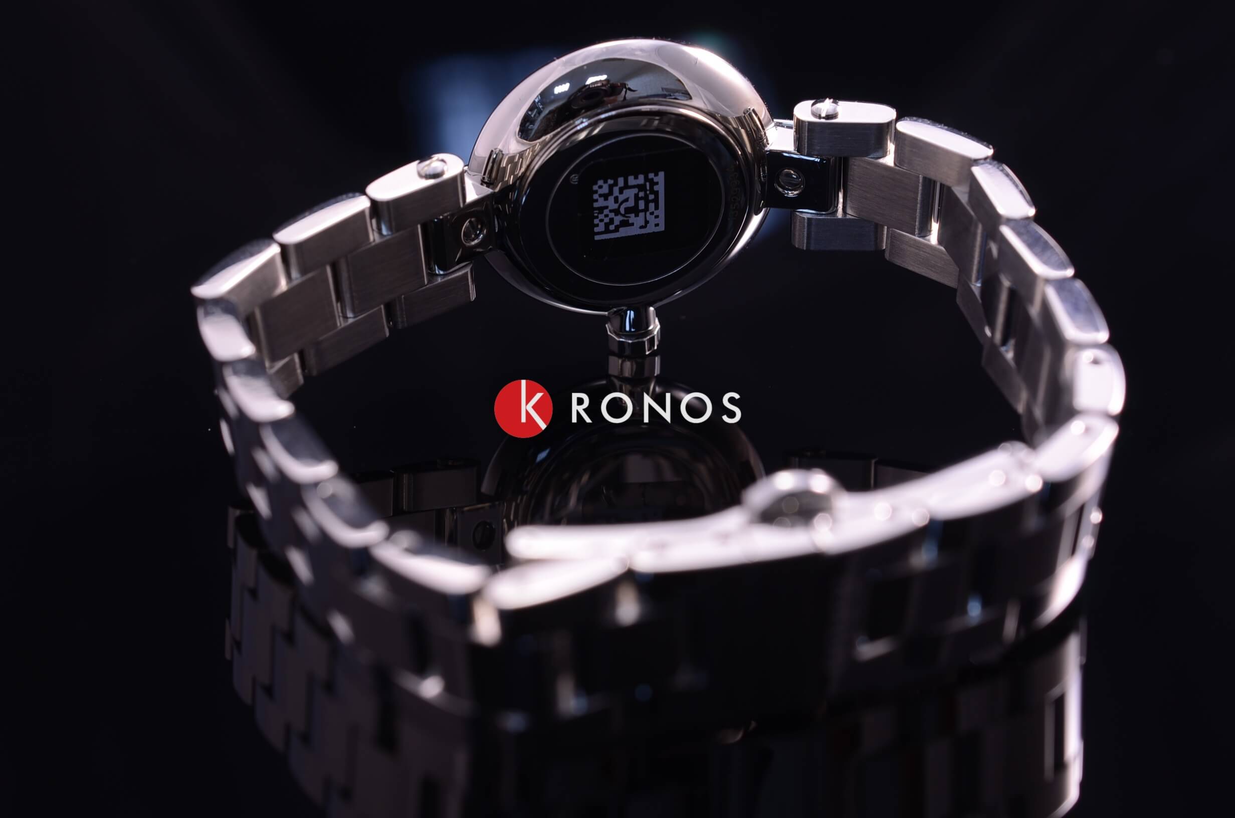 Rado Rado Coupole Diamonds R22854703 кварцевые женские часы часы крупный план черный циферблата