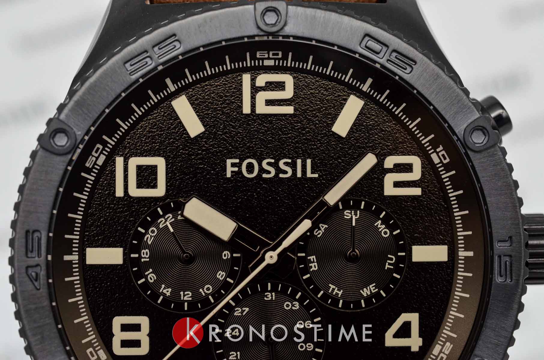Fossil BQ2802 мужские часы застежка крупным планом