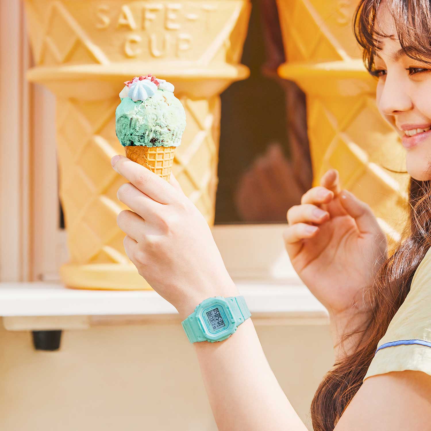 Casio Casio Baby-G BGD-560CR-2 , наручные женские часы фото под углом