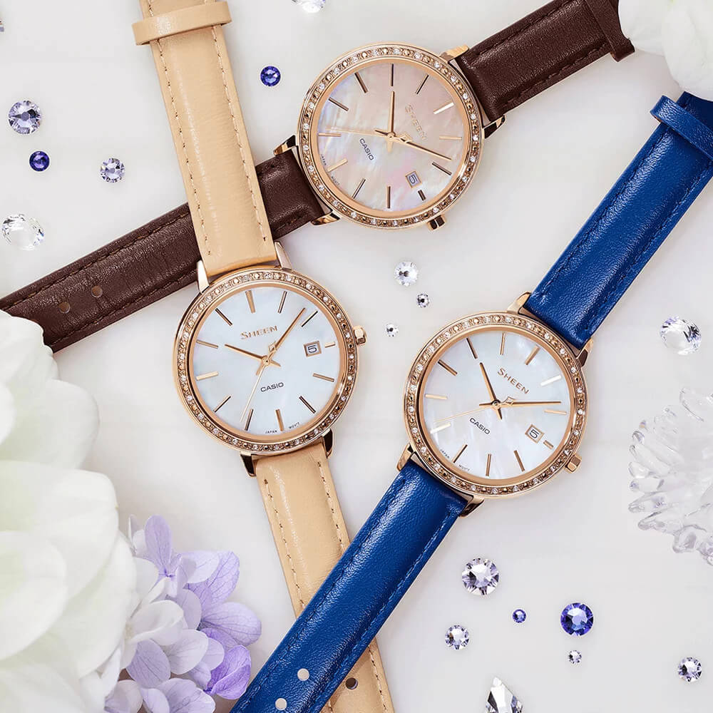 Casio Casio Sheen SHE-4052PGL-7BUEF кварцевые женские часы часы крупный план перламутровый циферблата