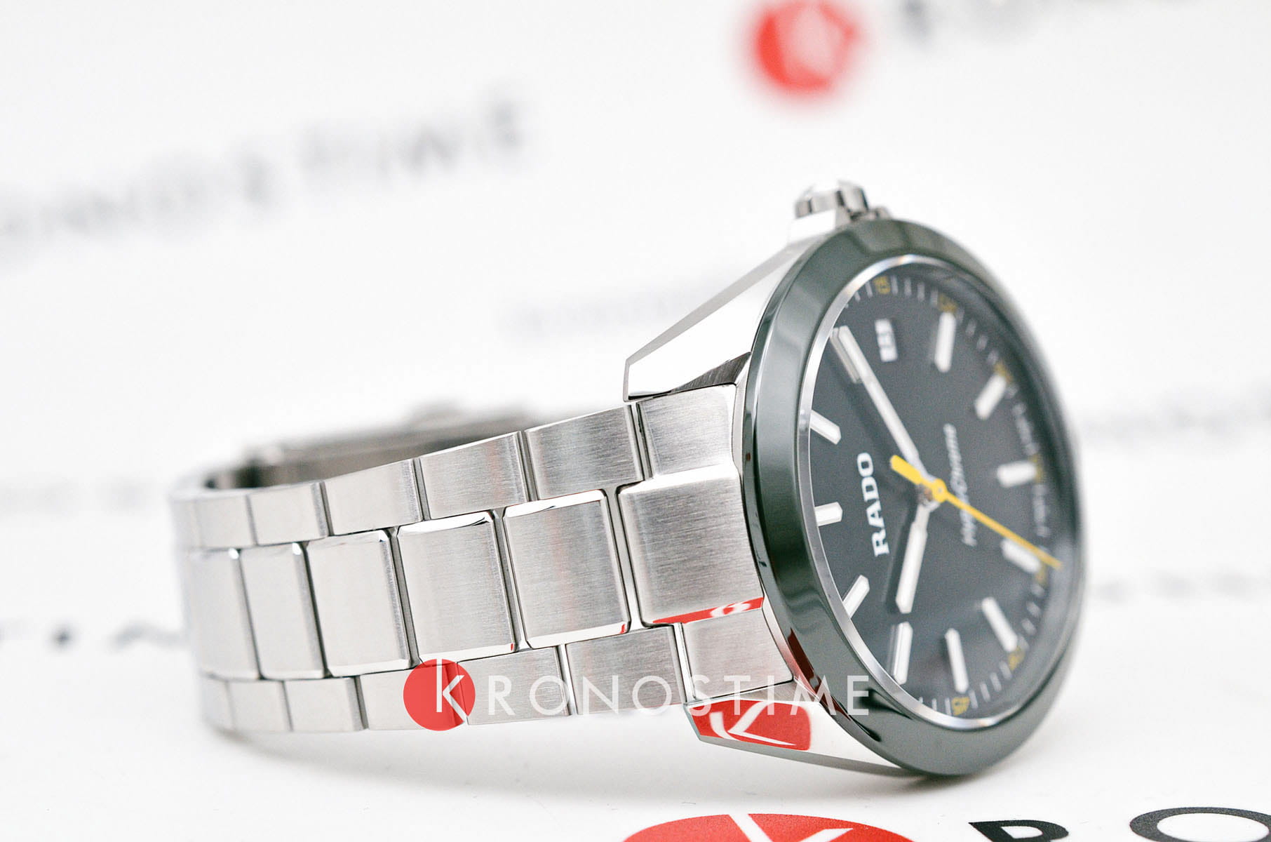 Rado Rado Hyperchrome R32280313, hyperchrome швейцария мужские часы на браслете нержавеющая сталь боковой вид