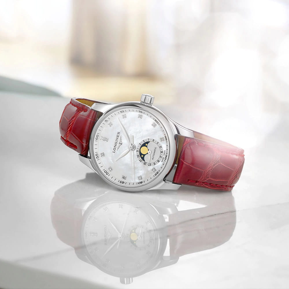 Longines Longines Master Collection L2.409.4.87.2  — детали корпуса и кожаный