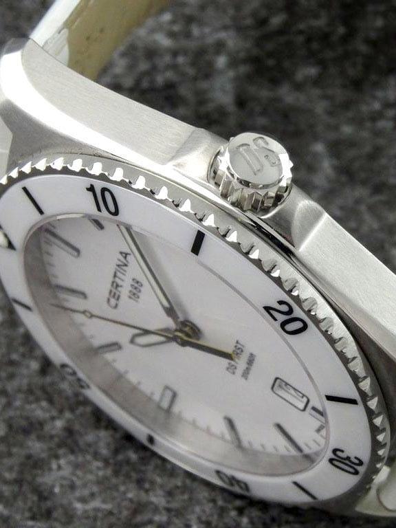 Certina Certina DS First C014.410.16.011.00 кварцевые мужские часы часы крупный план белый циферблата