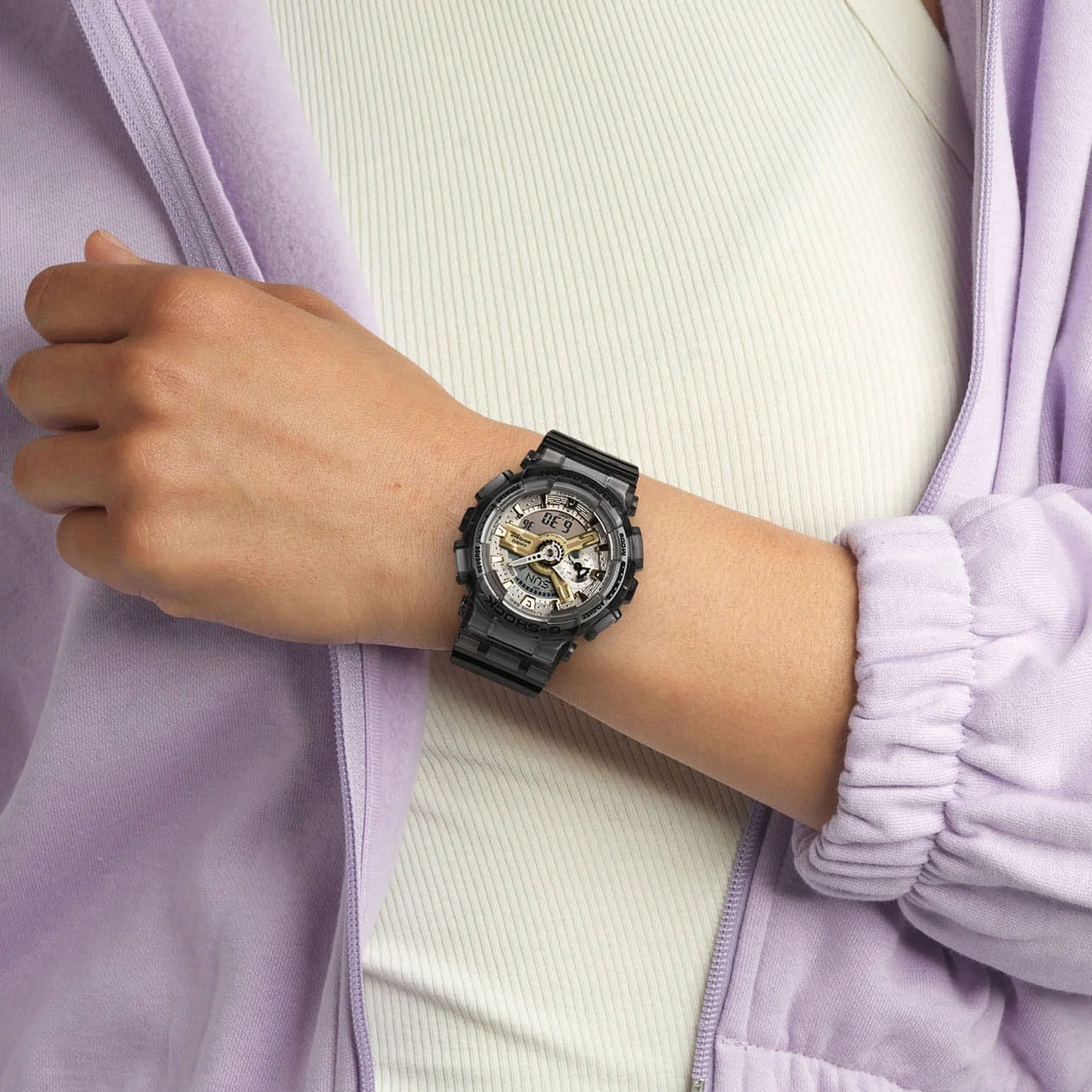 Casio Casio G-Shock GMA-S110GS-8ADR (GMA-S110GS-8A) , наручные женские часы фото под углом