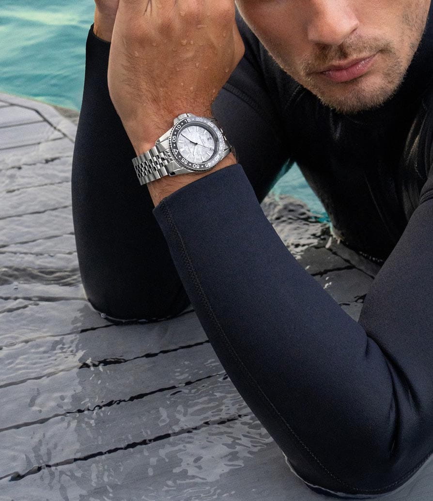 Jacques Lemans Jacques Lemans Liverpool Diver 1-2205L, liverpool австрия мужские часы на браслете нержавеющая сталь боковой вид