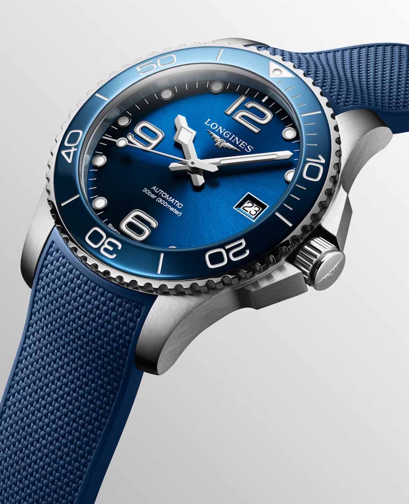 Longines Longines HydroConquest L3.780.4.96.9 женские часы синий циферблат на запястье