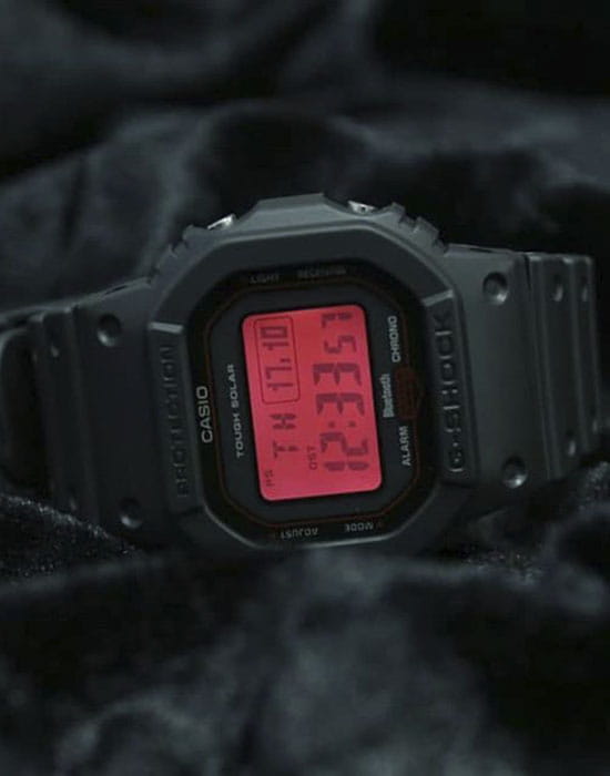 Casio Casio G-Shock GW-B5600AR-1, g-shock япония мужские часы на браслете пластик боковой вид