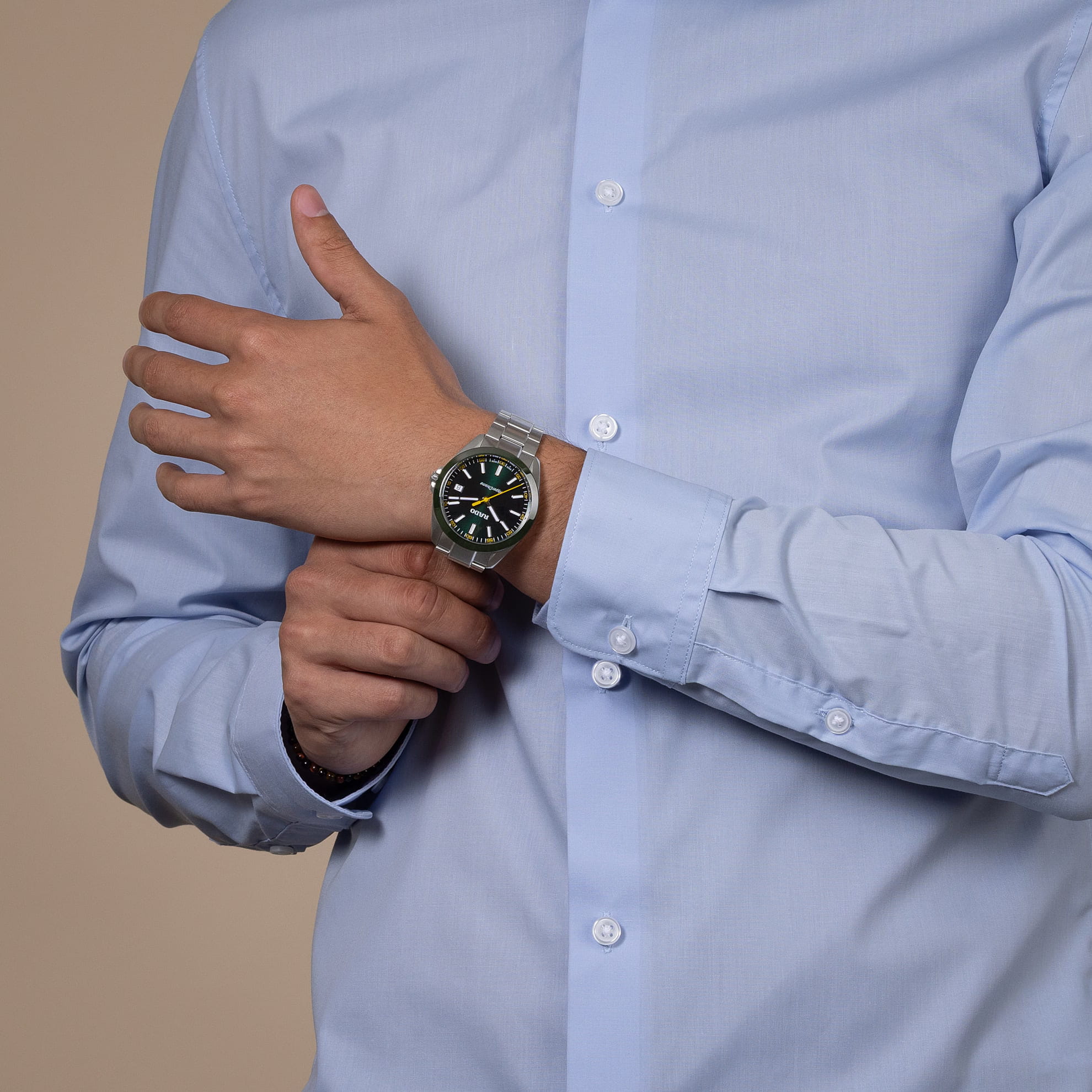 Rado Rado Hyperchrome R32280313 кварцевые часы с аксессуарами мужские часы модель R32280313