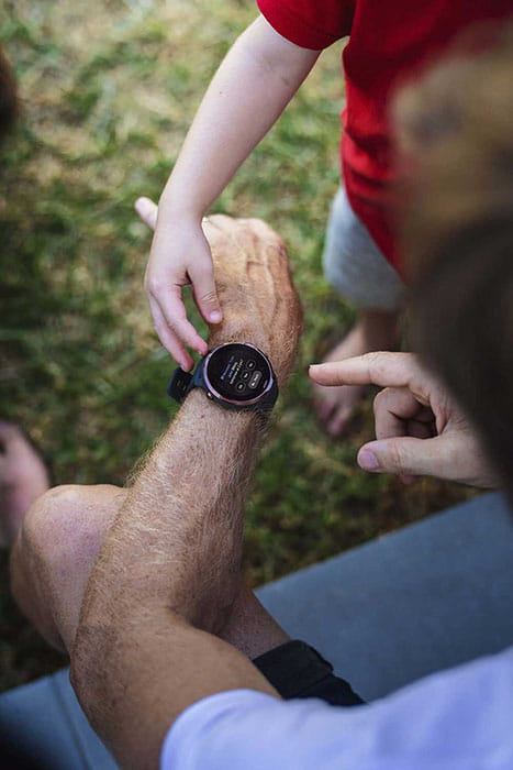 Часы Suunto SS050382000 умные многофункциональные часы в Москве - купить,  цена 36990 RUB, фото, характеристики, отзывы