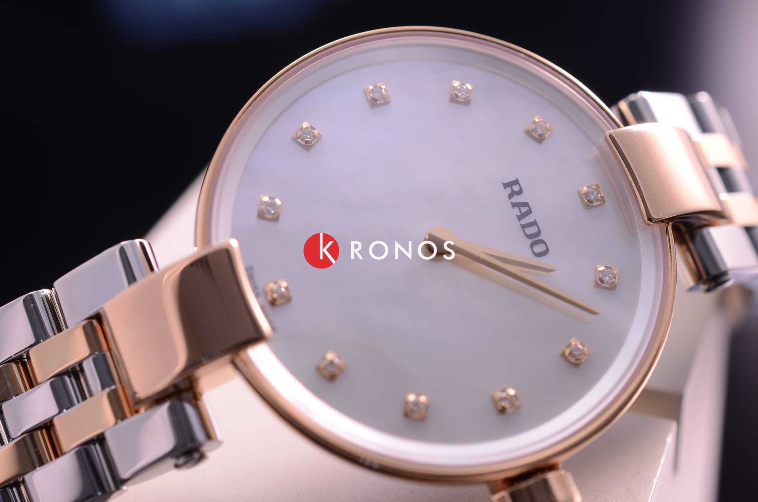 Rado Rado Coupole Diamonds R22855929, coupole швейцария женские часы на браслете сталь c pvd покрытием боковой вид