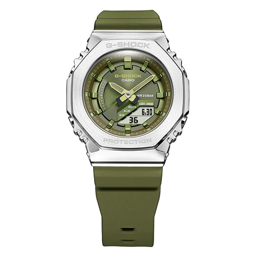 Casio GM-S2100-3AER женские часы застежка крупным планом