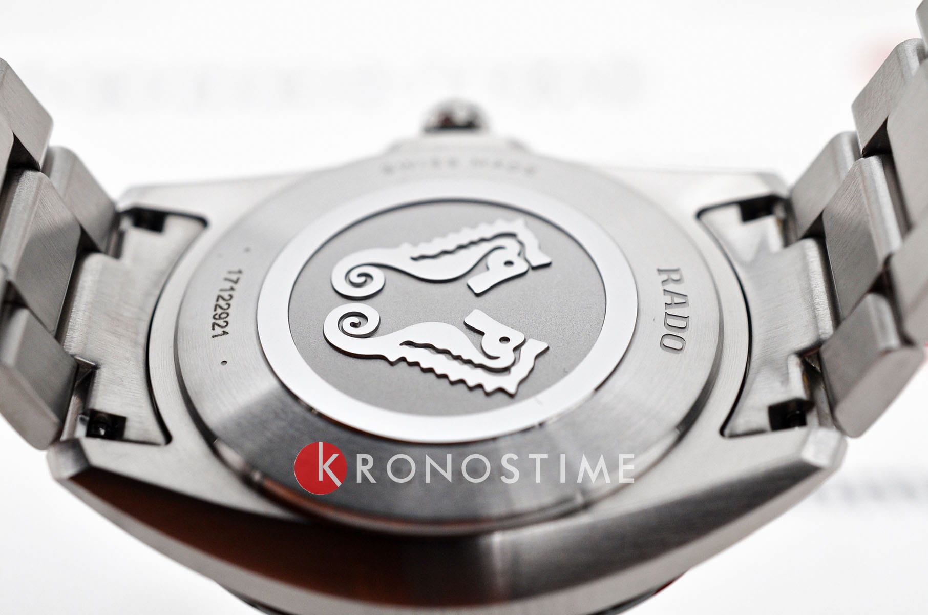 Rado Rado Hyperchrome R32280313 мужские часы зеленый циферблат на запястье