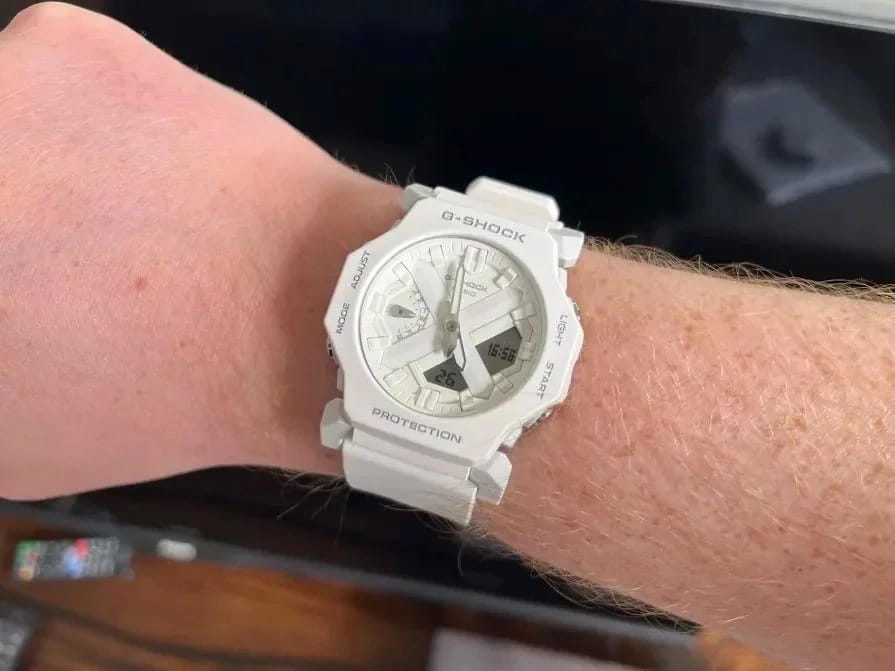 Casio Casio G-Shock GA-2300-7ADR (GA-2300-7A) GA, наручные мужские часы фото под углом