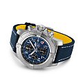 Часы Breitling Avenger Chronograph GMT 45 A24315101C1X1 фото 3